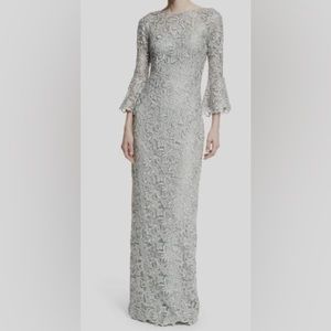 NWT Neiman Marcus Teri Jon silver metallic long lace formal size 8